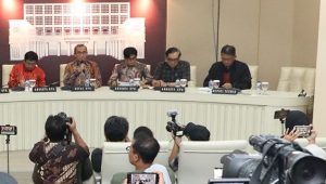 Kerangan Gambar : Konferensi Pers KPU (foto istimewa)
