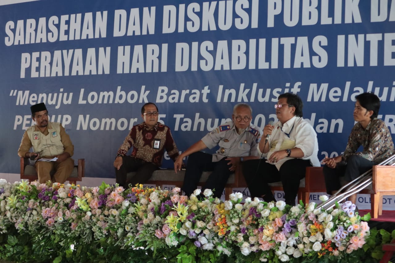 Menggali Potensi Perbup dan Perdes Inklusif.dalam Diskusi PPDI di Lombok Barat 1 Diskusi Asik PPDI NTB Sosialisasi dan Implementasi Perbup dan Perdes. (NTB/12/12/2023)